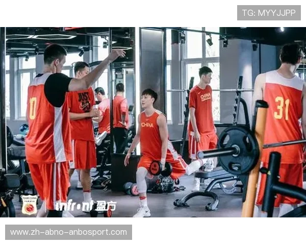 篮球运动员力量训练结合灵活性提升全面竞技表现的实证分析